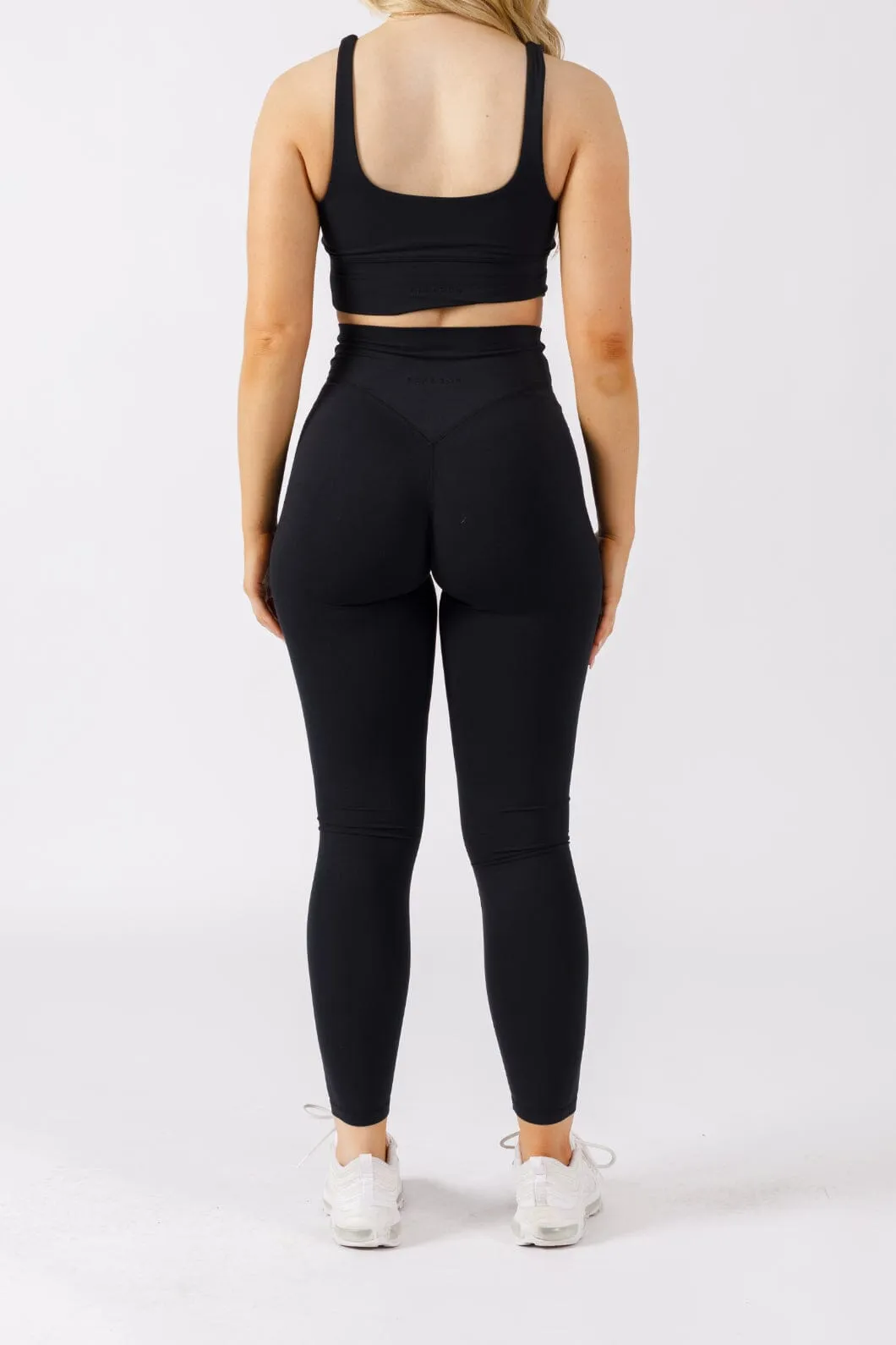 AirSilk Crossover Sculptseam? Legging Black