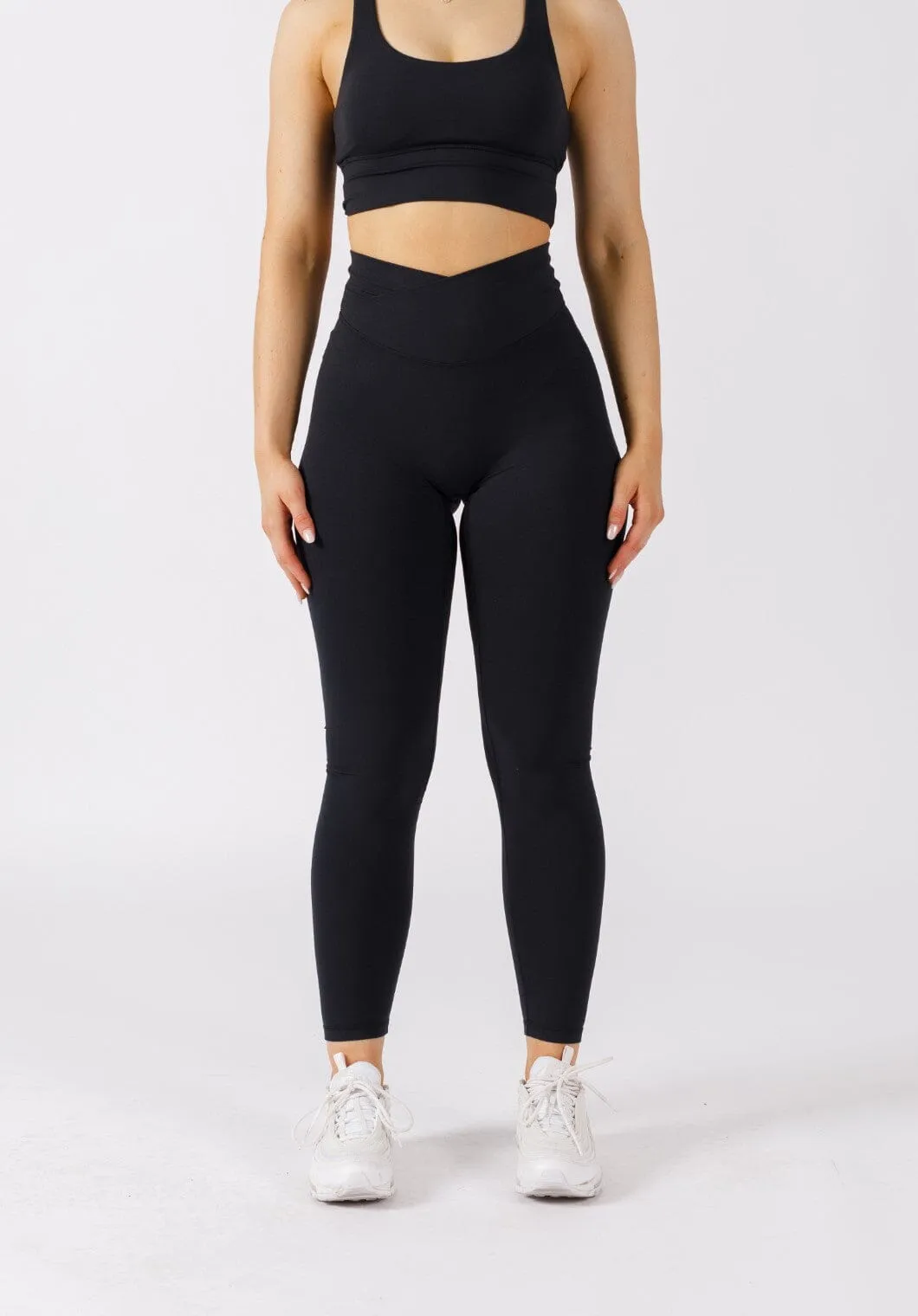 AirSilk Crossover Sculptseam? Legging Black