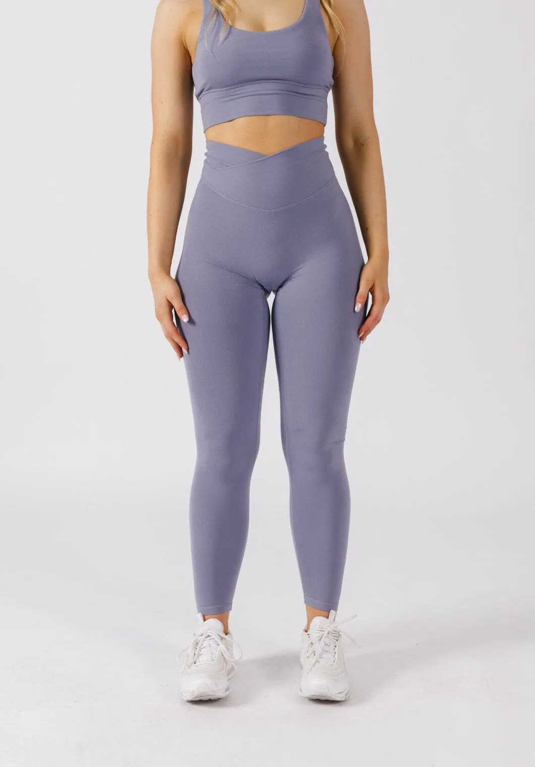 AirSilk Crossover Sculptseam? Legging Moonlight