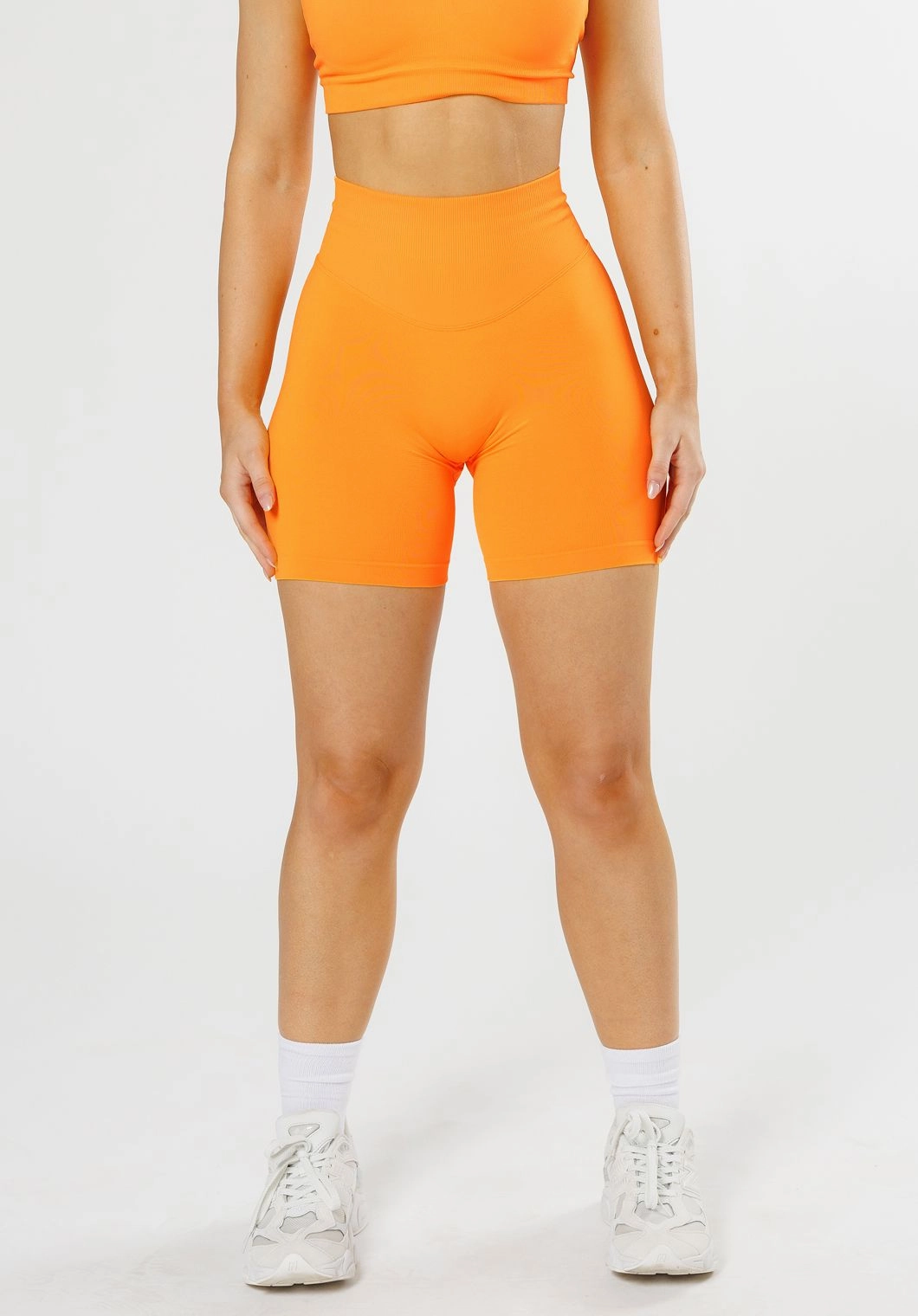 CurveFlex? Hourglass Sculptseam? Plus Seamless Shorts 6?? Apricot
