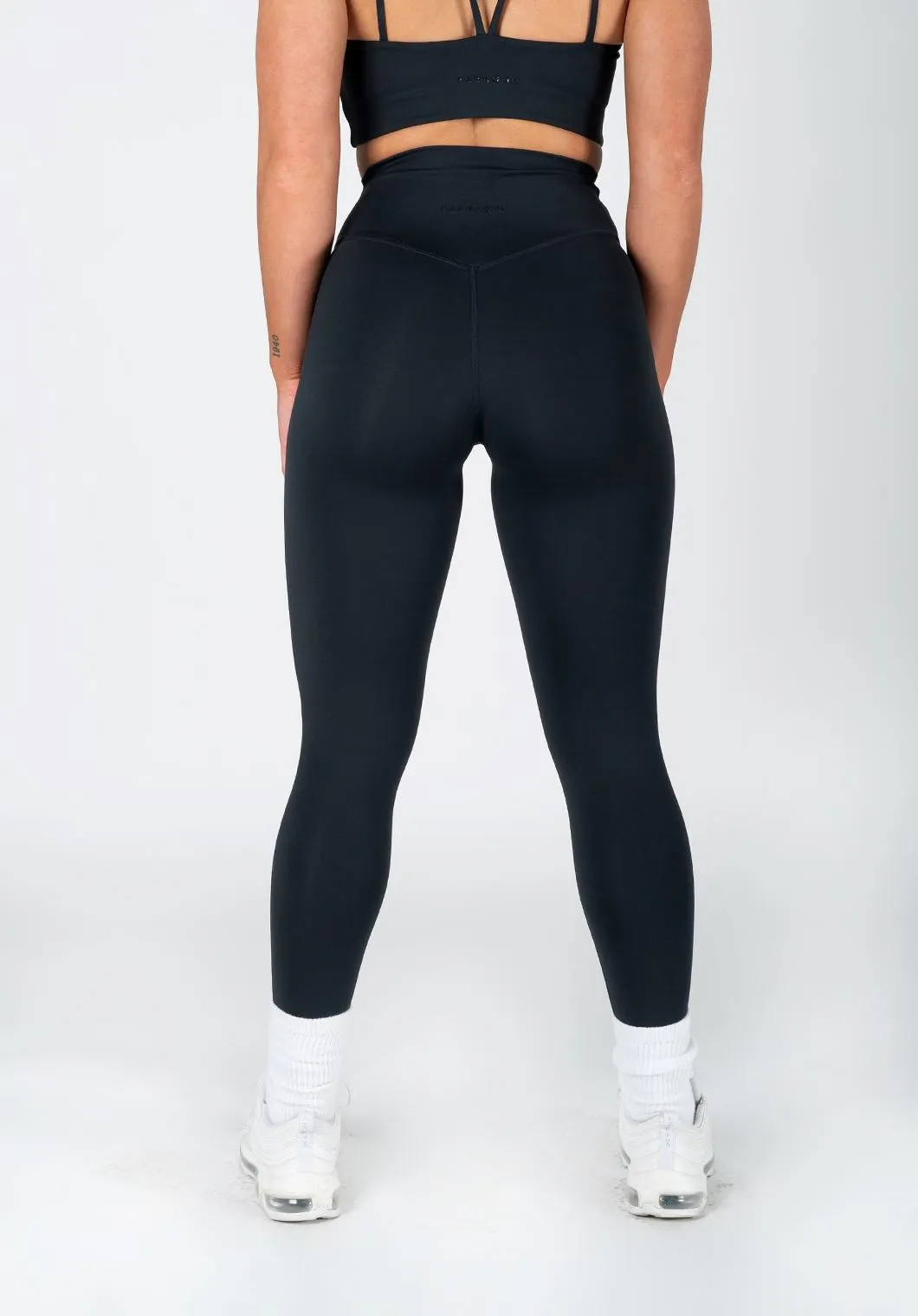 FlexSweat Crossover Sculptseam? Legging Black