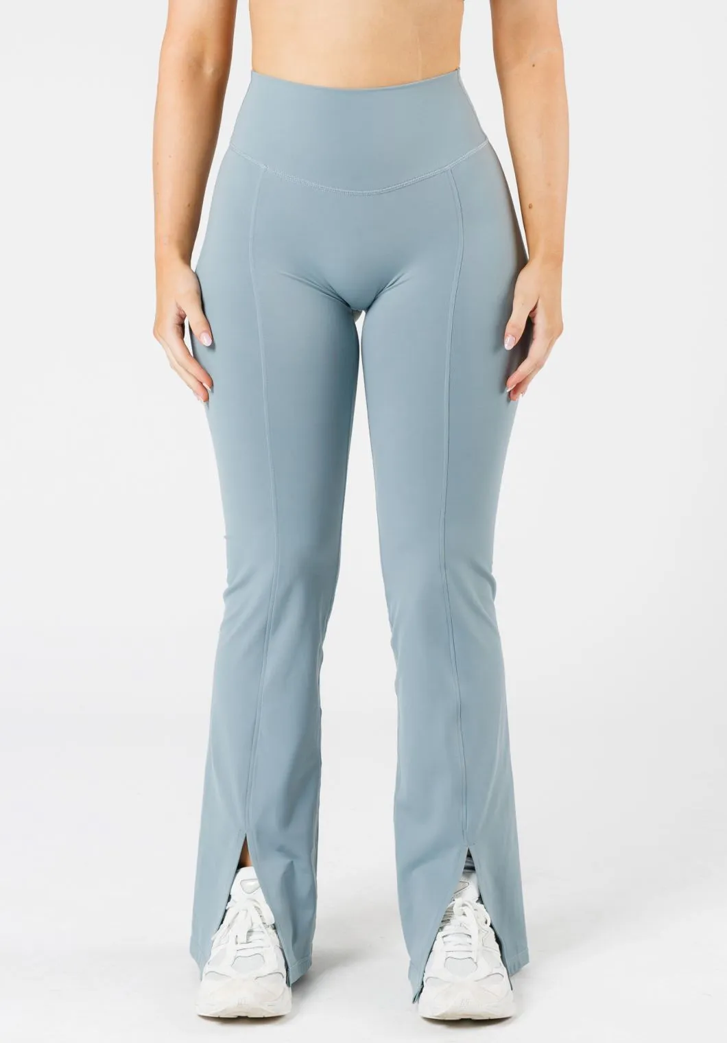 FormLux Front Slit Sculptseam? Plus Flare Legging 32" Mist