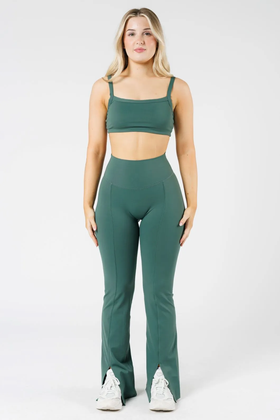FormLux Front Slit Sculptseam? Plus Flare Legging 32" Pine