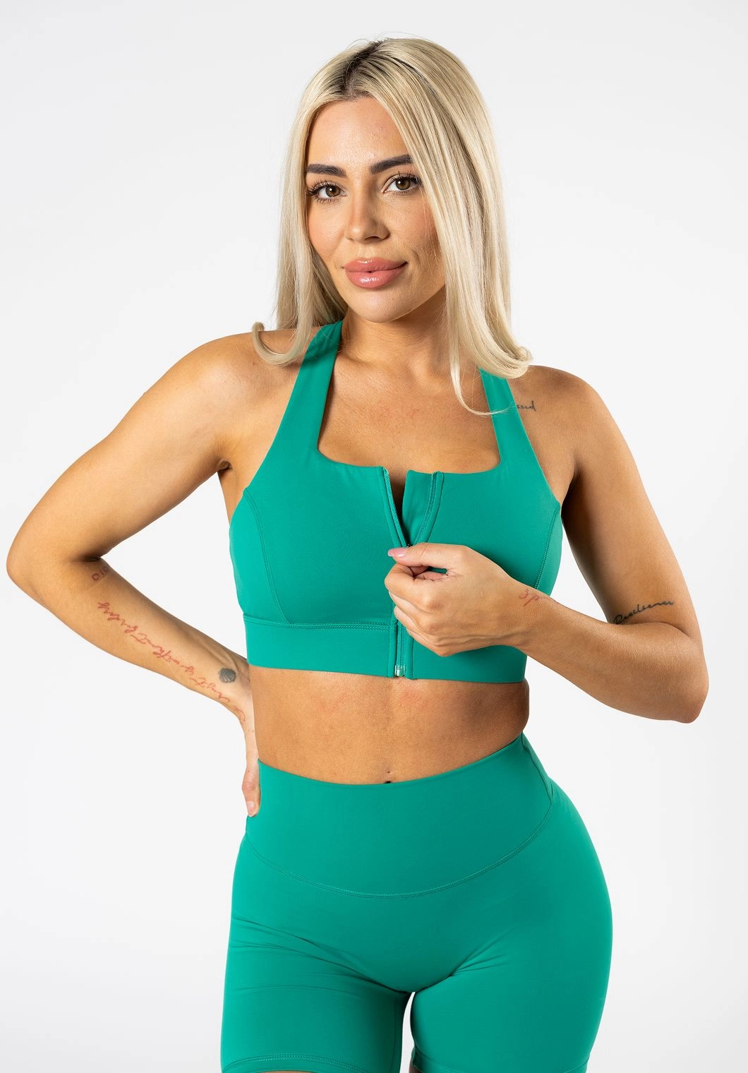 FormLux? Locked In Bra Paradise