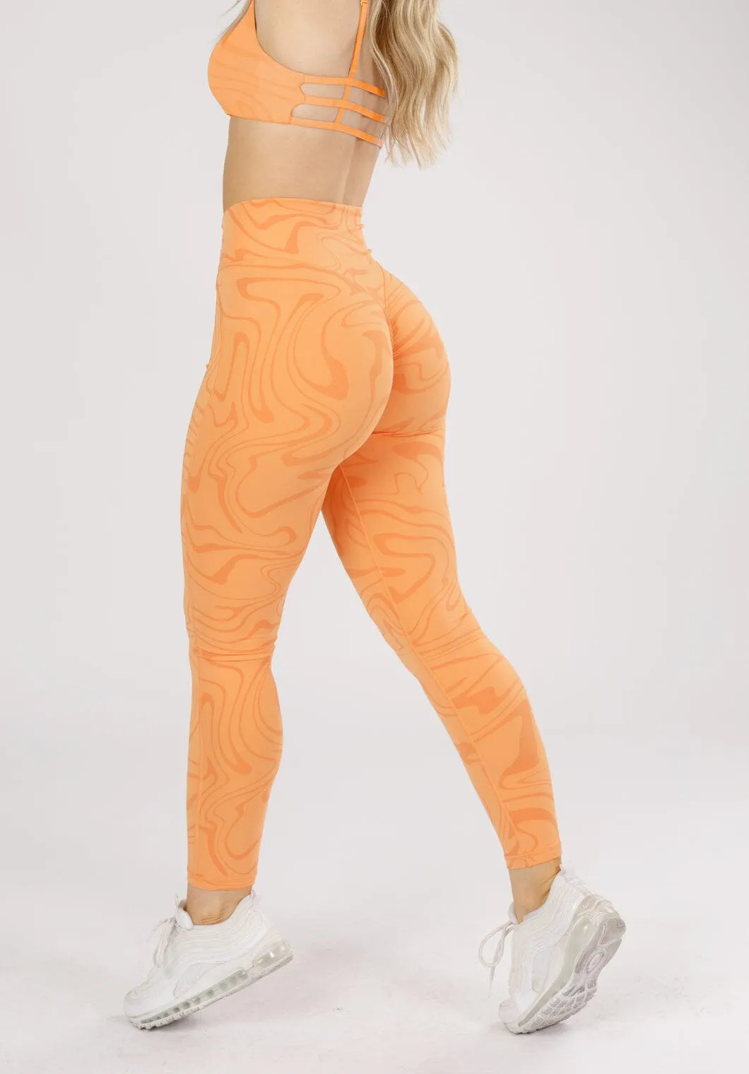 RecStretch? DesB High Flow Sculptseam? Plus Legging Creamsicle