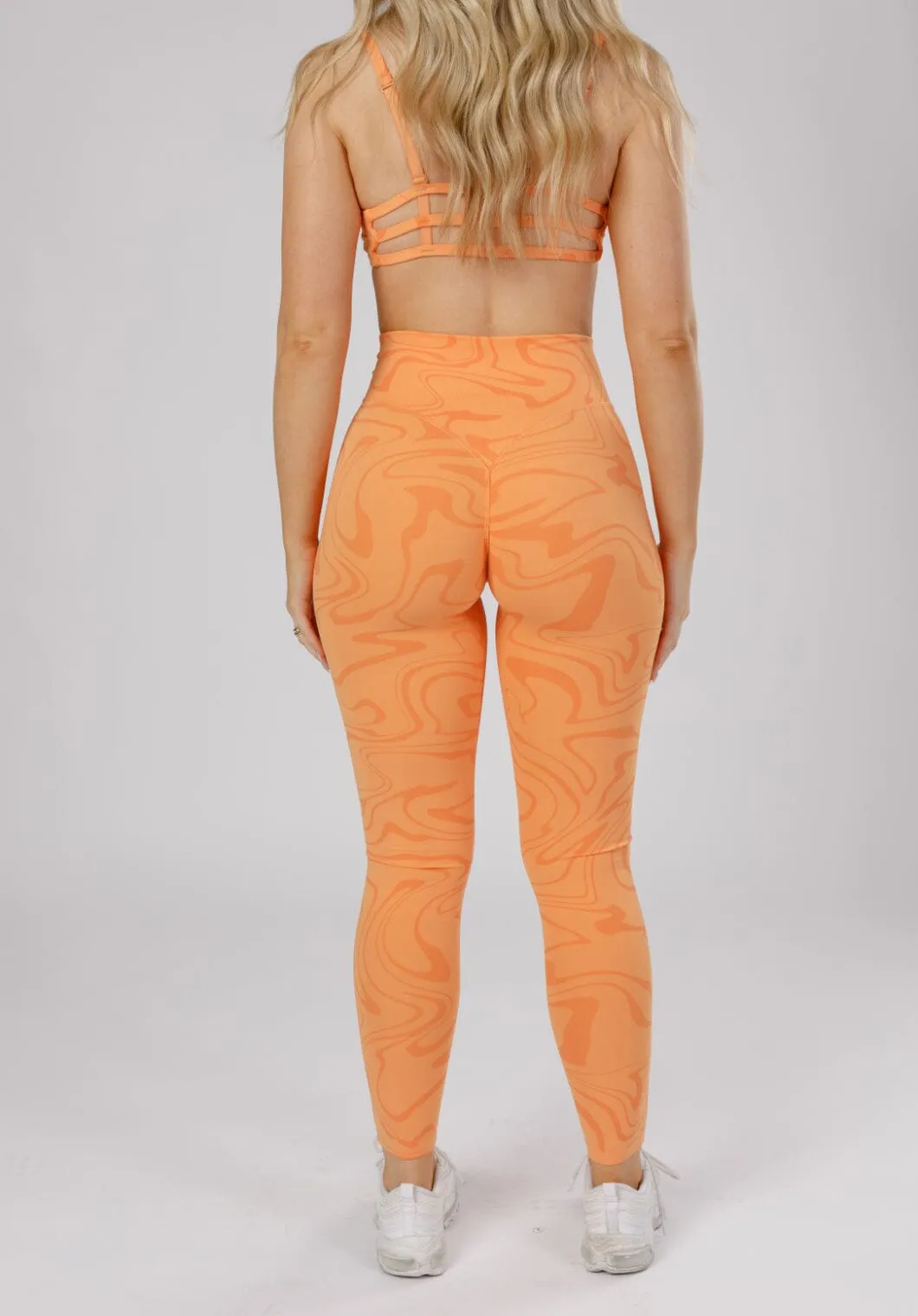 RecStretch? DesB High Flow Sculptseam? Plus Legging Creamsicle