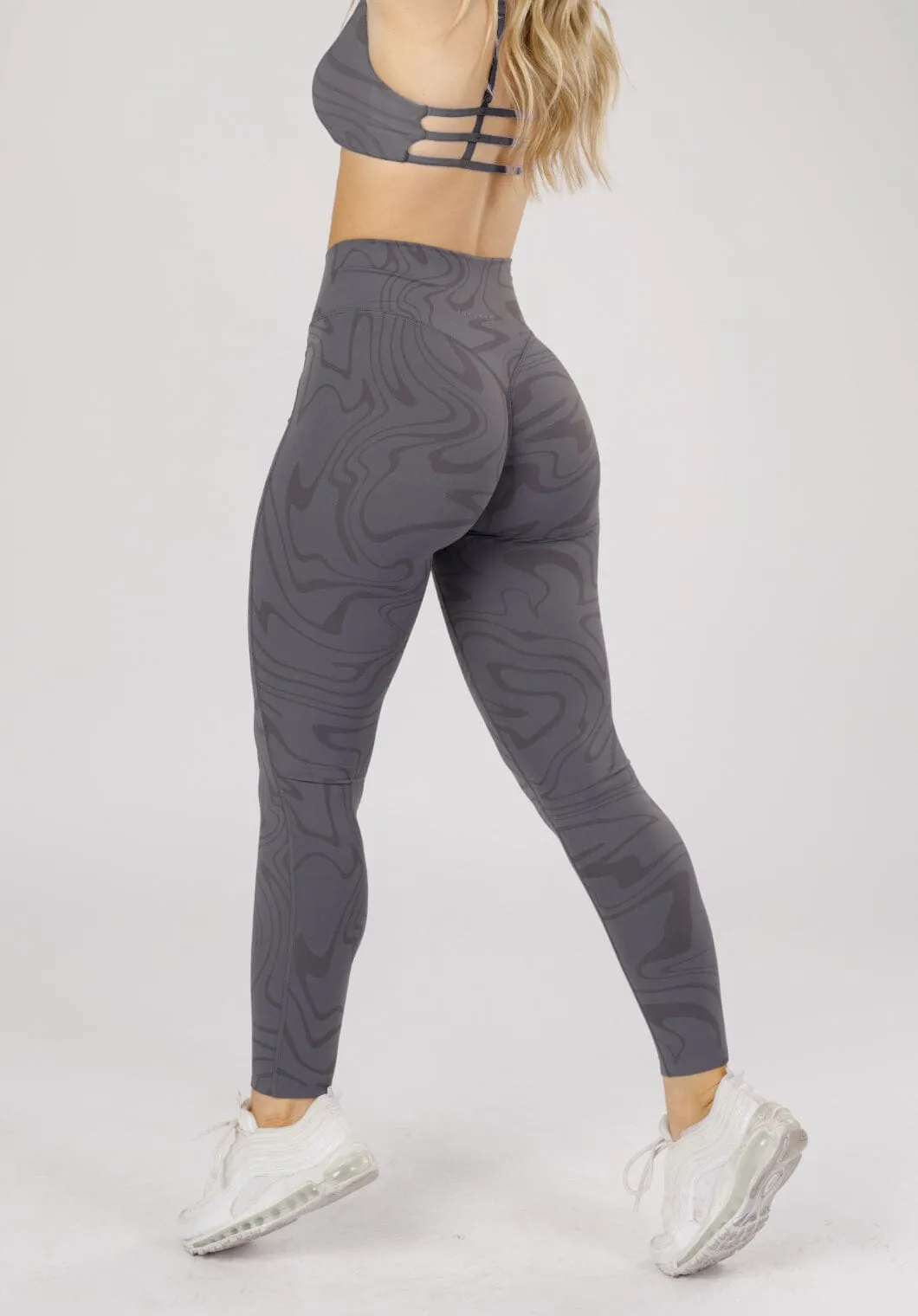 RecStretch? DesB High Flow Sculptseam? Plus Legging Groove