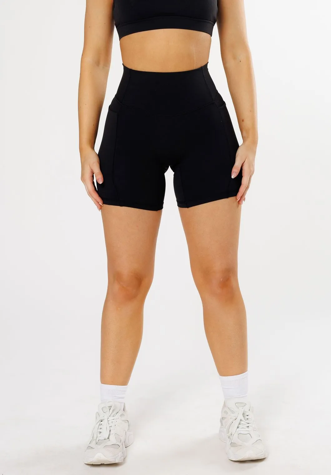 RecStretch Empower Sculptseam? Plus Pocket Short 6?? Black