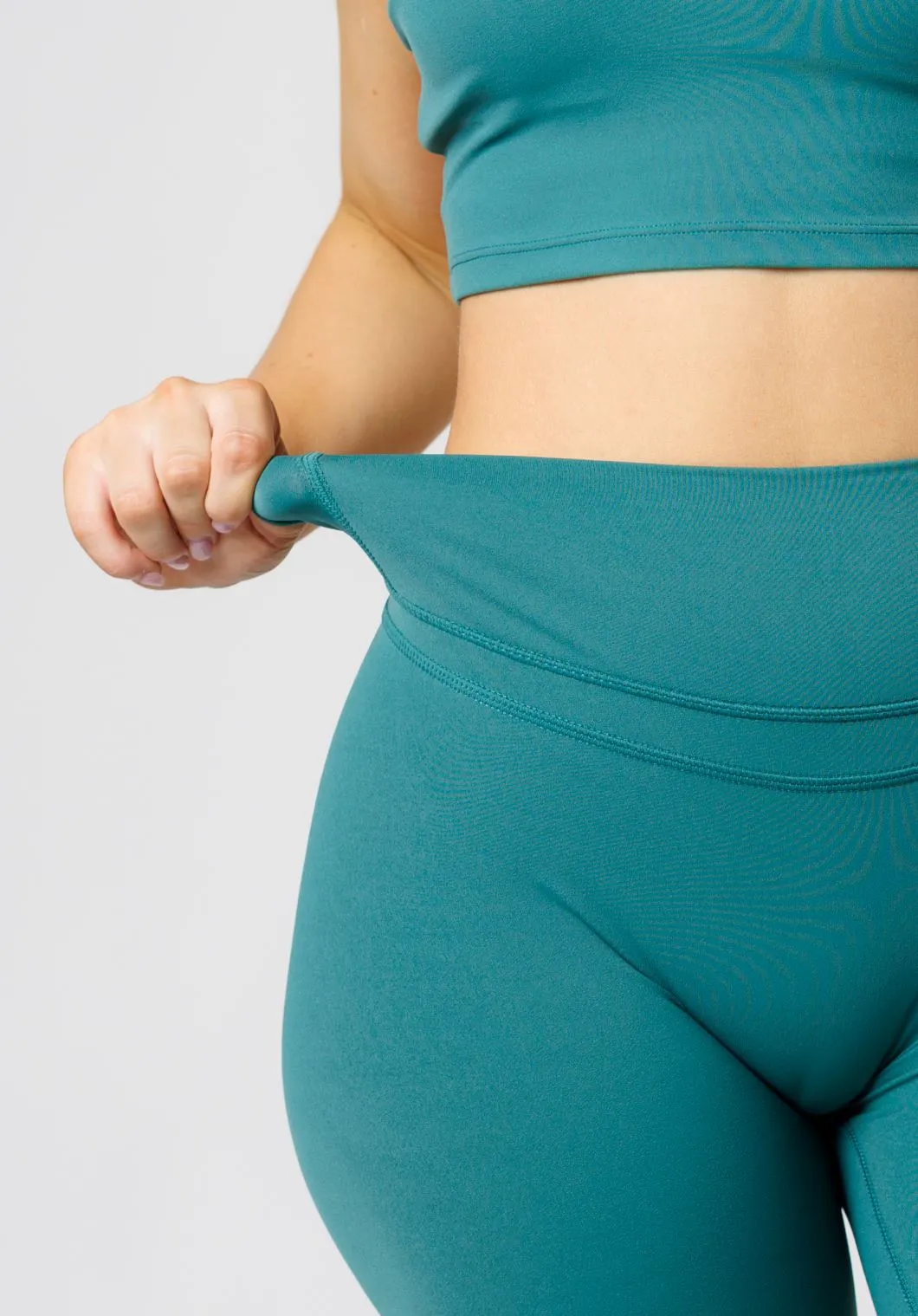 RecStretch? Levitate Sculptseam? Plus Legging Cyber