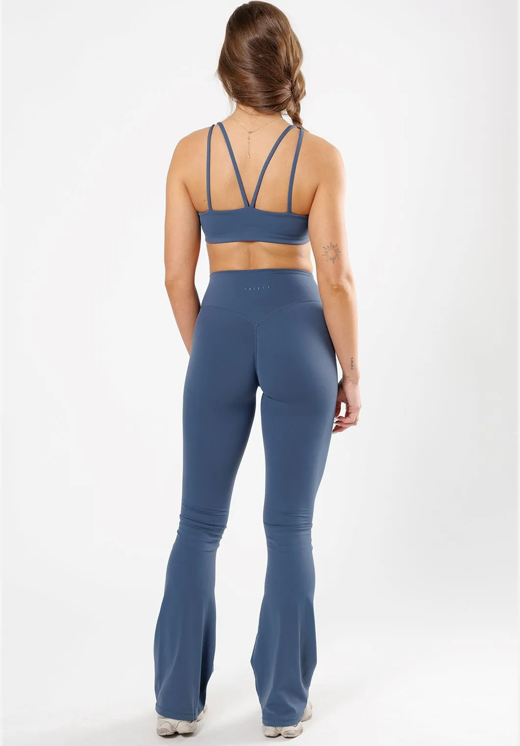 RecStretch Original Sculptseam? Plus Essential Flare Legging 34" Water Sign