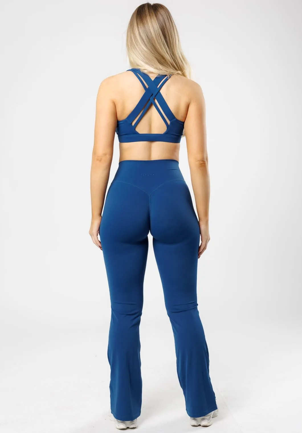 RecStretch? Original Sculptseam? Plus Flare Legging 31" Ether
