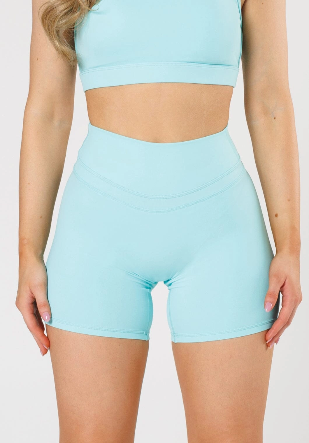 RecStretch Levitate Sculptseam?  Plus Short 6?? Macaron