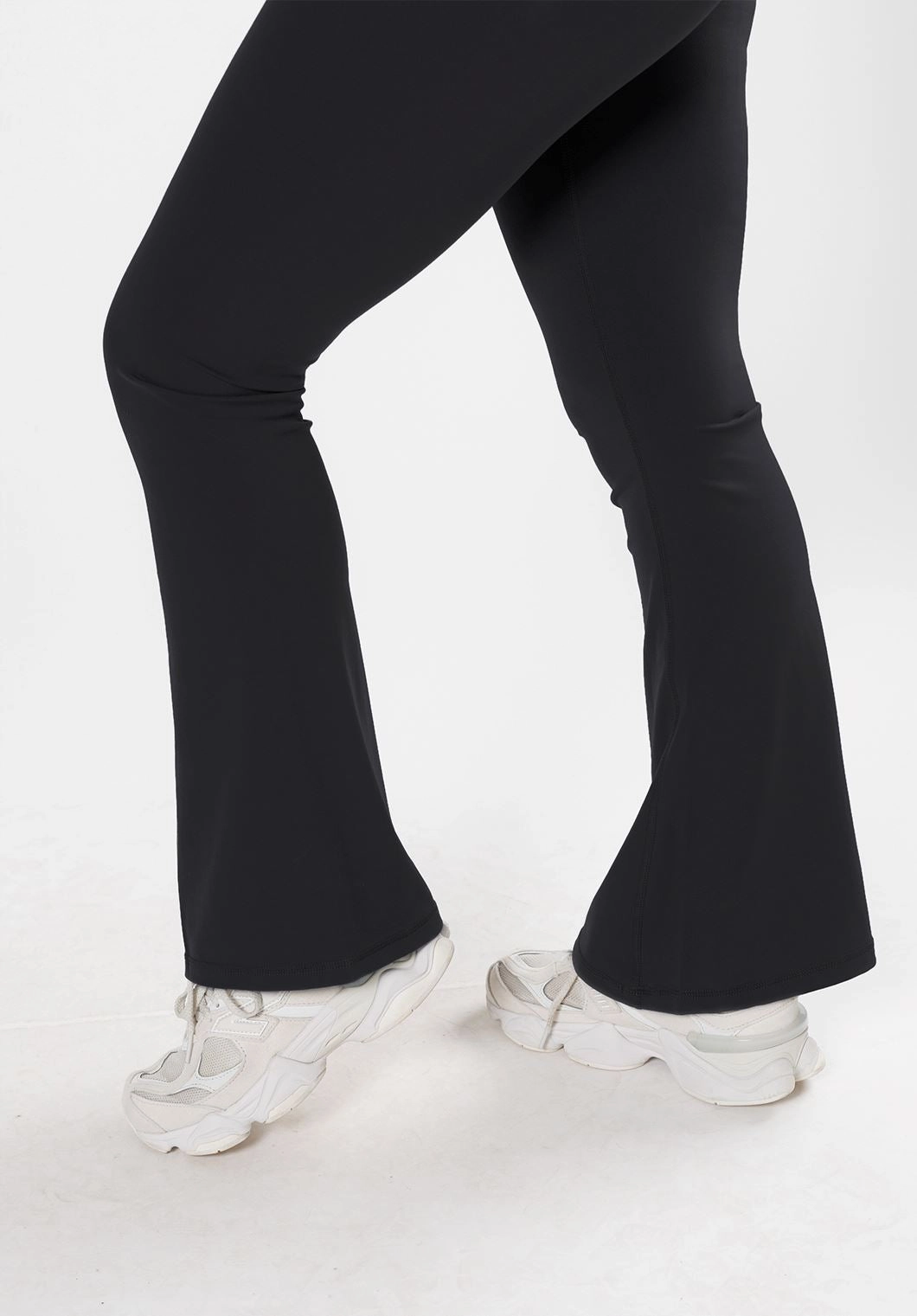 RecStretch? Original Sculptseam? Plus Essential Flare Legging 31" Black