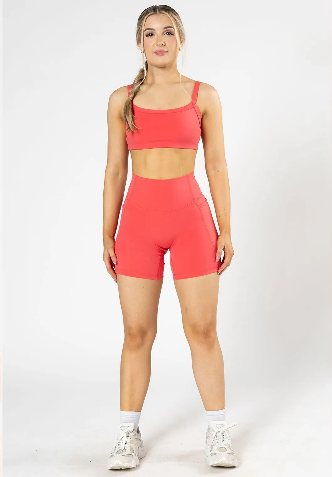 Reluna? Empower Sculptseam? Pocket Short 6?? Spicy Marg