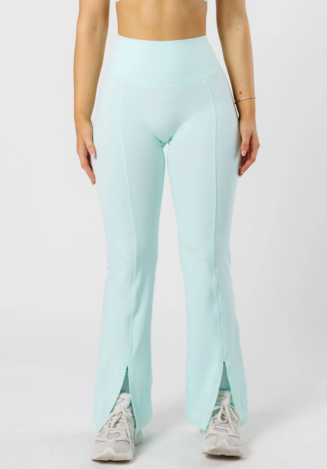 Reluna? Front Slit Sculptseam? Flare Leggings 31" Pale Jade