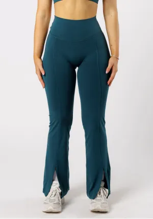 Reluna? Front Slit Sculptseam? Flare Leggings 31" Serpentine
