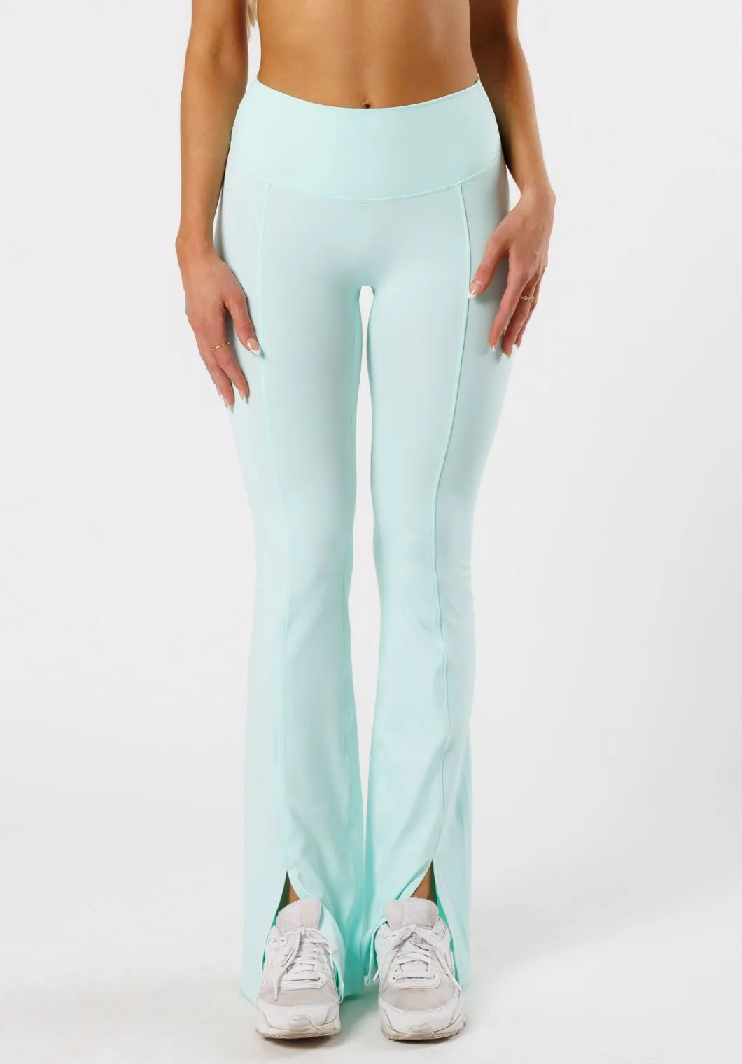 Reluna? Front Slit Sculptseam? Flare Leggings 34" Pale Jade