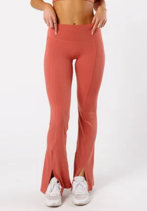 Reluna? Front Slit Sculptseam? Flare Leggings 34" Terra