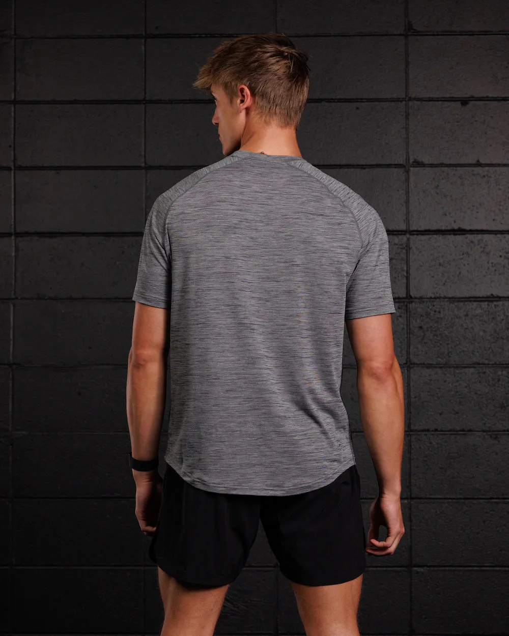 SmartTech Raglan Shirt | Charcoal Heather