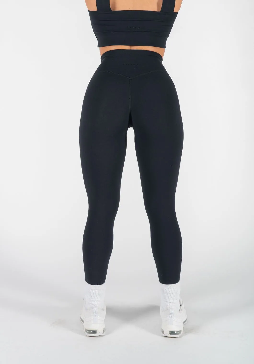 UltraLux Curve Contour Sculptseam? Legging Black