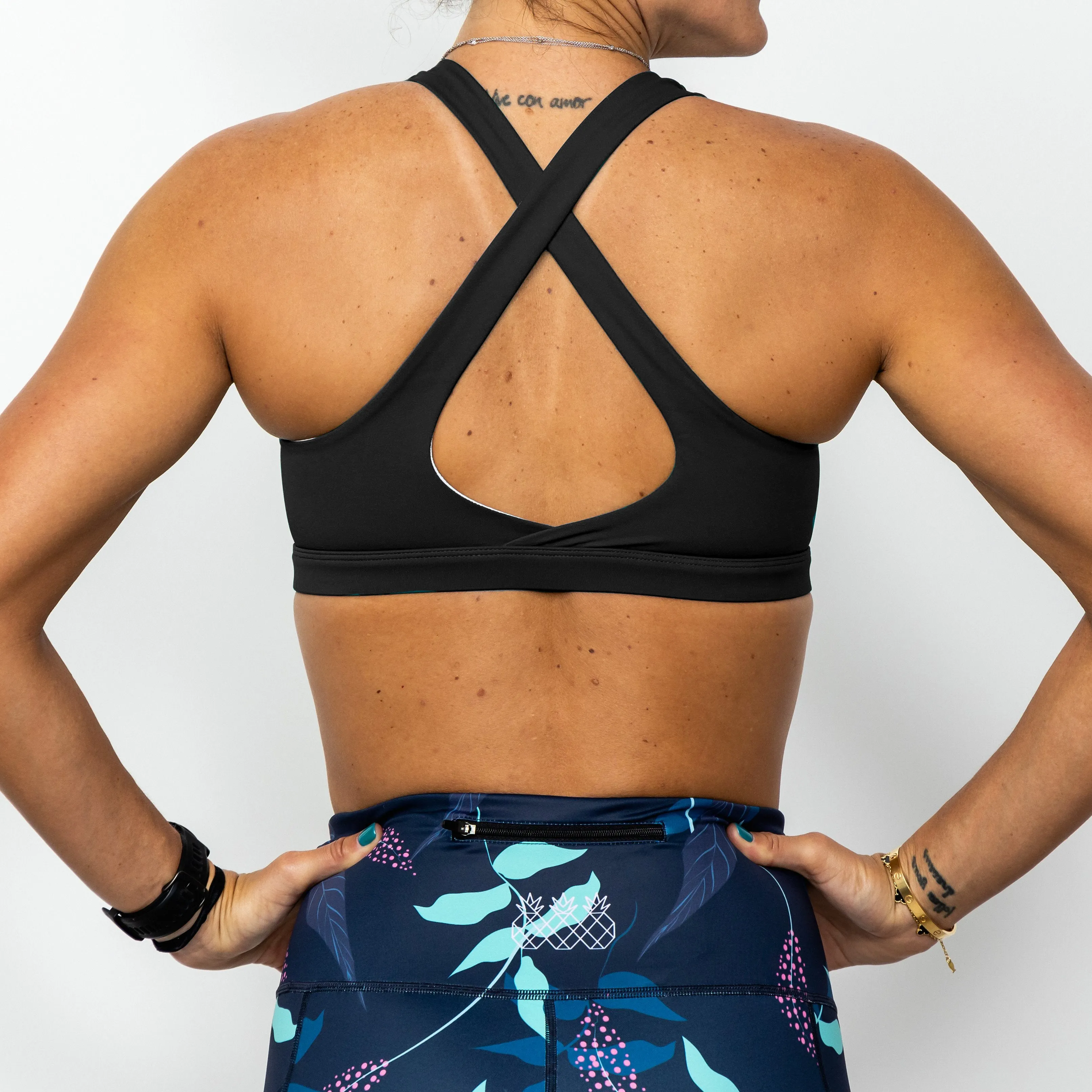 Women's Criss Cross Sports Bra | Black Shadow